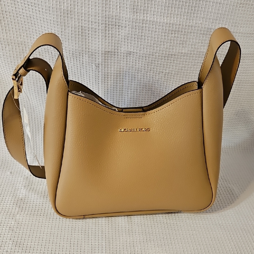 Michael Kors Camel Shoulder Bag